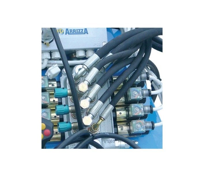 Electrohydraulic distributor kit with joystick controls. 